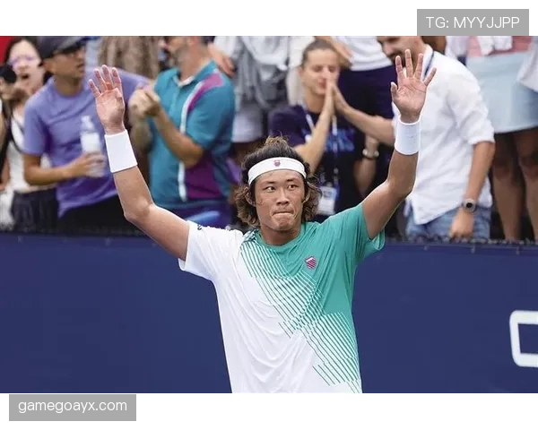 久保建英在伤病困扰中的状态回暖，勇敢重返赛场展现决心与坚持