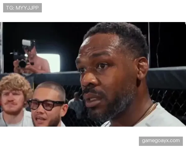 乔恩·琼斯训练完直接去提了辆限量超跑，油钱比我房租还高